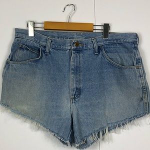 Vintage High Waisted Raw Hem Shorts Sz 36